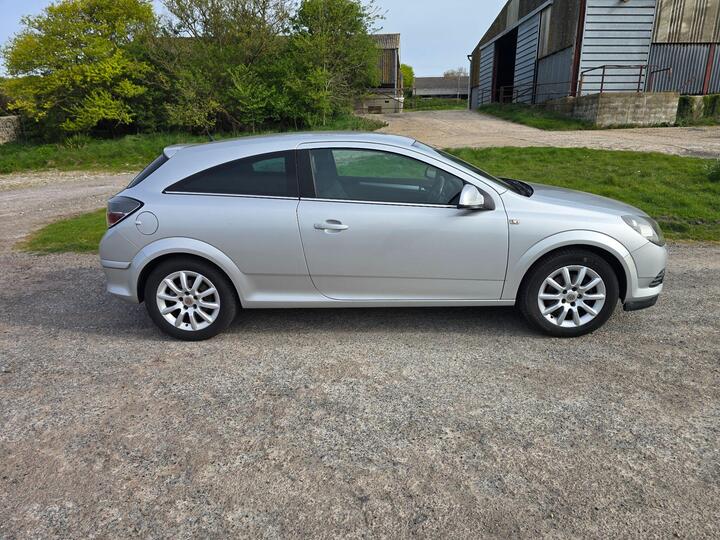 Vauxhall Astra 1.8 VVT 16v Exclusiv Sport Hatch 3dr