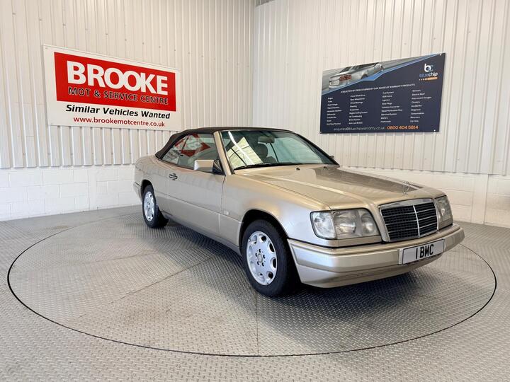 Mercedes-Benz E Class 2.2 E220 Cabriolet 2dr Mercedes-Benz E Class 2.2 E220 Cabriolet 2dr