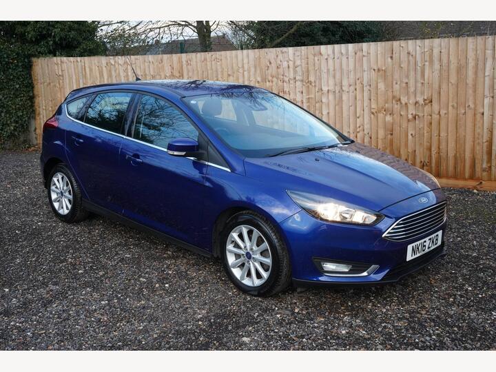Ford FOCUS 1.0T EcoBoost Titanium Auto Euro 6 (s/s) 5dr