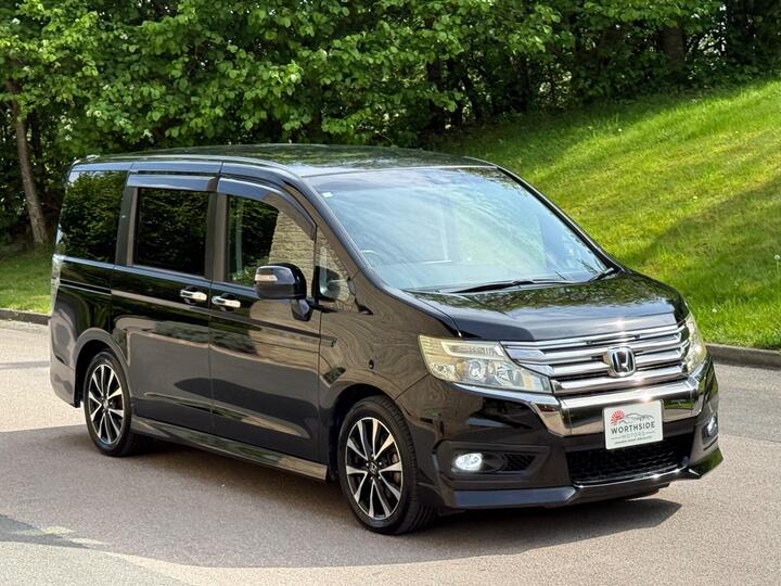 Honda Stepwagon 2.0 SPADA Z COOL SPIRIT 8 SEATER AUTO
