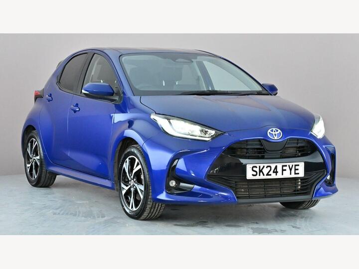 Toyota Yaris 1.5 VVT-h Design E-CVT Euro 6 (s/s) 5dr