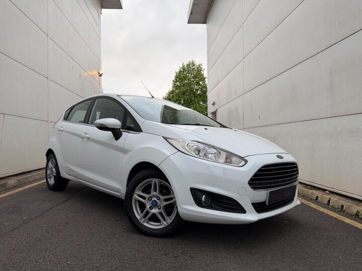 Ford Fiesta 1.0T EcoBoost Zetec Euro 5 (s/s) 5dr