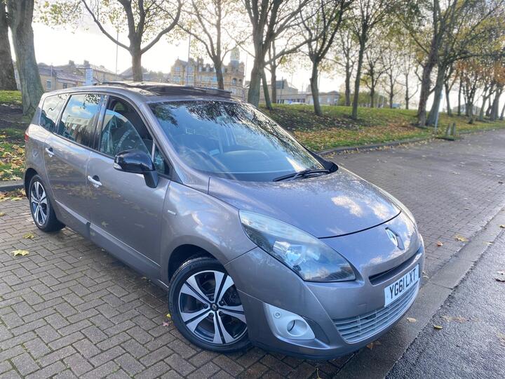 Renault Grand Scenic 1.5 DCi Dynamique TomTom EDC Euro 5 5dr Renault Grand Scenic 1.5 DCi Dynamique TomTom EDC Euro 5 5dr
