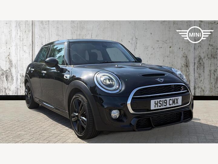 MINI Hatch 2.0 Cooper S Sport Steptronic Euro 6 (s/s) 5dr