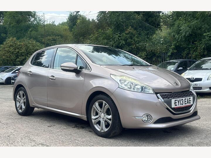 Peugeot 208 1.6 E-HDi Allure Euro 5 (s/s) 5dr