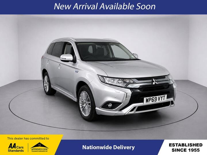 Mitsubishi OUTLANDER 2.4h TwinMotor 13.8kWh Juro CVT 4WD Euro 6 (s/s) 5dr