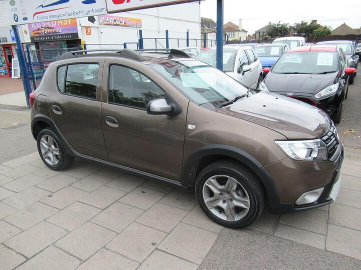 Dacia Sandero Stepway 0.9 TCe Laureate Euro 6 (s/s) 5dr