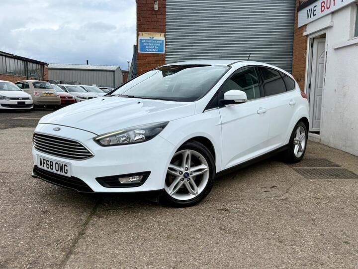 Ford Focus 1.0T EcoBoost Zetec Edition Euro 6 (s/s) 5dr