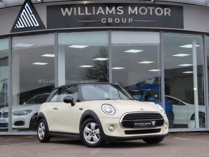 MINI HATCH 1.5 Cooper Classic Euro 6 (s/s) 3dr