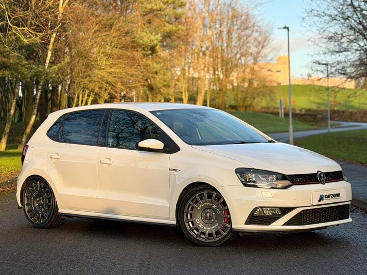 Volkswagen Polo 1.8 TSI BlueMotion Tech GTI DSG Euro 6 (s/s) 5dr Volkswagen Polo 1.8 TSI BlueMotion Tech GTI DSG Euro 6 (s/s) 5dr