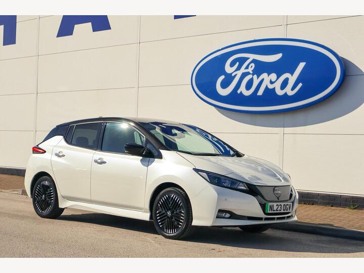 Nissan LEAF 39kWh N-Connecta Auto 5dr