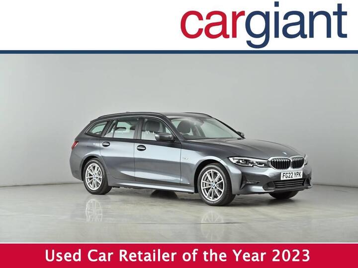 BMW 3 Series 2.0 330e 12kWh SE Pro Touring Auto Euro 6 (s/s) 5dr BMW 3 Series 2.0 330e 12kWh SE Pro Touring Auto Euro 6 (s/s) 5dr