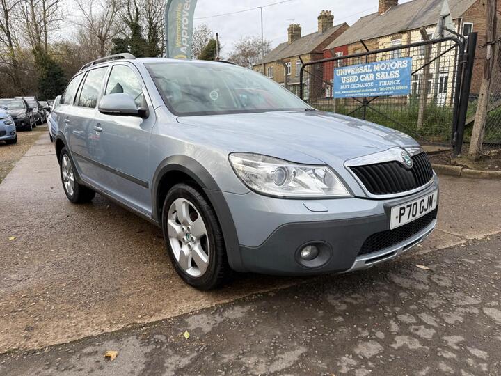 Skoda Octavia 2.0 TDI Scout DSG 4WD Euro 5 5dr Skoda Octavia 2.0 TDI Scout DSG 4WD Euro 5 5dr