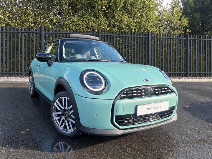 MINI Cooper 1.5C Classic Steptronic Euro 6 (s/s) 3dr
