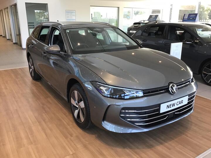 Volkswagen Passat 1.5 ETSI MHEV Life DSG Euro 6 (s/s) 5dr