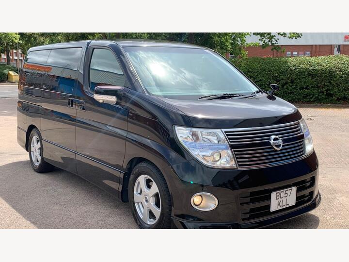 Nissan Elgrand HIGHWAY STAR 3.5 V6 PETROL  8 SEATS AUTO