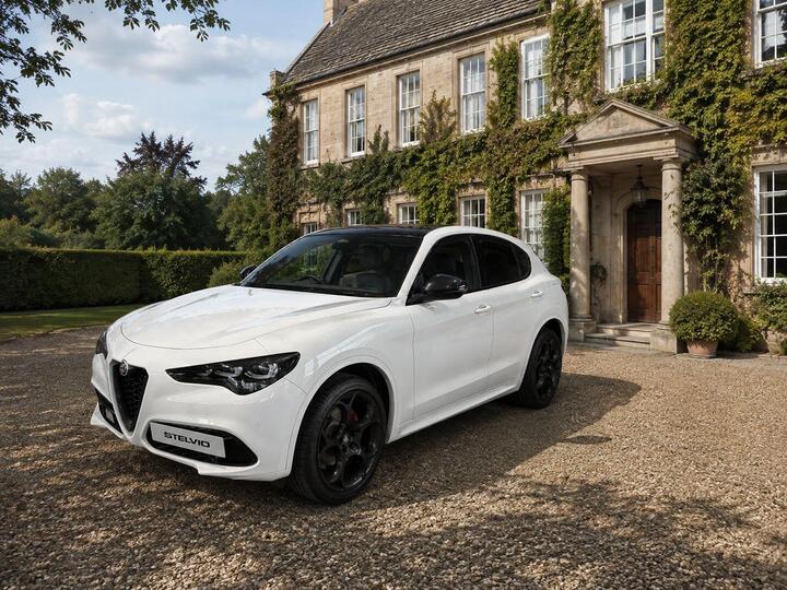 Alfa Romeo Stelvio 2.0T Tributo Italiano Auto Q4 AWD Euro 6 (s/s) 5dr