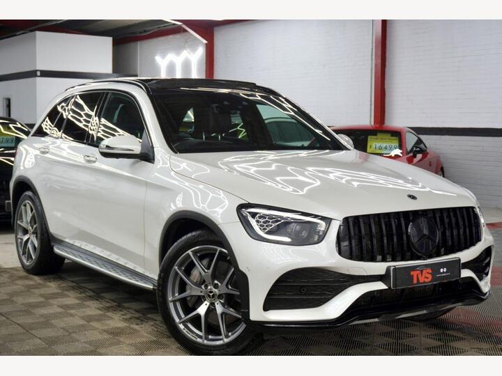 Mercedes-Benz GLC 2.0 GLC300d AMG Line (Premium Plus) G-Tronic+ 4MATIC Euro 6 (s/s) 5dr Mercedes-Benz GLC 2.0 GLC300d AMG Line (Premium Plus) G-Tronic+ 4MATIC Euro 6 (s/s) 5dr