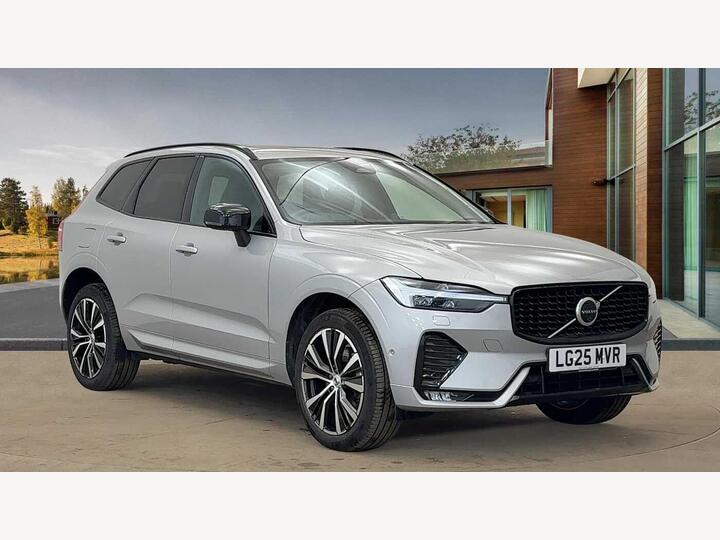 Volvo XC60 2.0 B5 MHEV Ultra Dark Auto AWD Euro 6 (s/s) 5dr