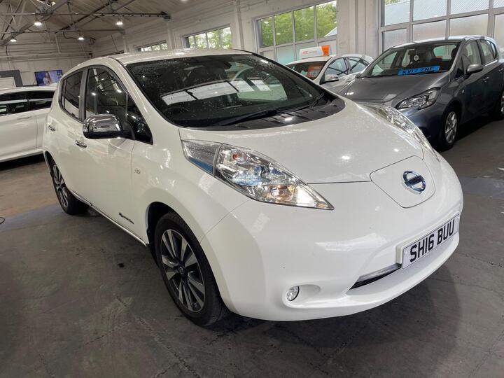 Nissan Leaf 30kWh Tekna Auto 5dr
