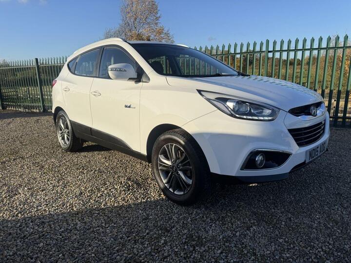 Hyundai IX35 1.7 CRDi SE Euro 5 5dr Hyundai IX35 1.7 CRDi SE Euro 5 5dr