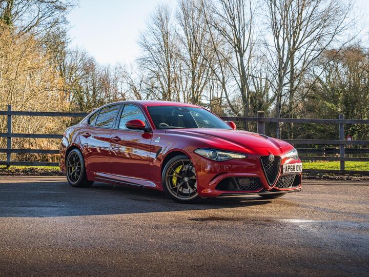 Alfa Romeo Giulia 2.9 V6 Bi-Turbo Quadrifoglio Auto Euro 6 (s/s) 4dr