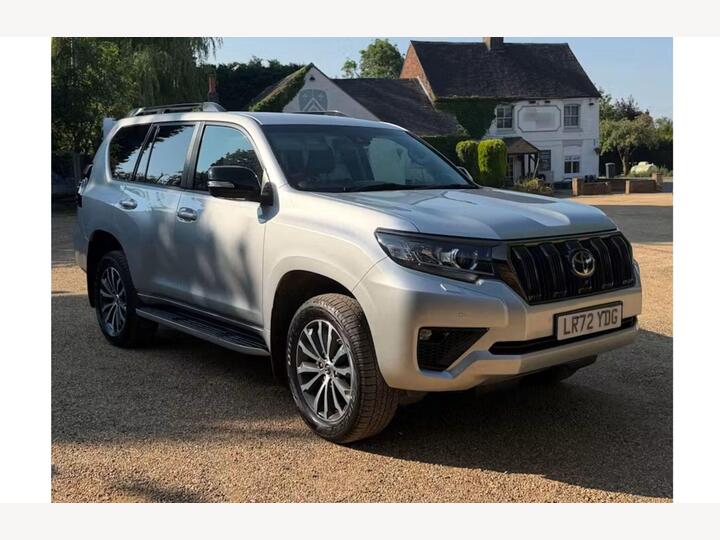 Toyota Land Cruiser 2.8D Invincible Auto 4WD Euro 6 (s/s) 5dr (7 Seat)