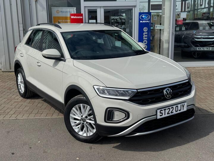 Volkswagen T-Roc 1.5 TSI Life Euro 6 (s/s) 5dr Volkswagen T-Roc 1.5 TSI Life Euro 6 (s/s) 5dr