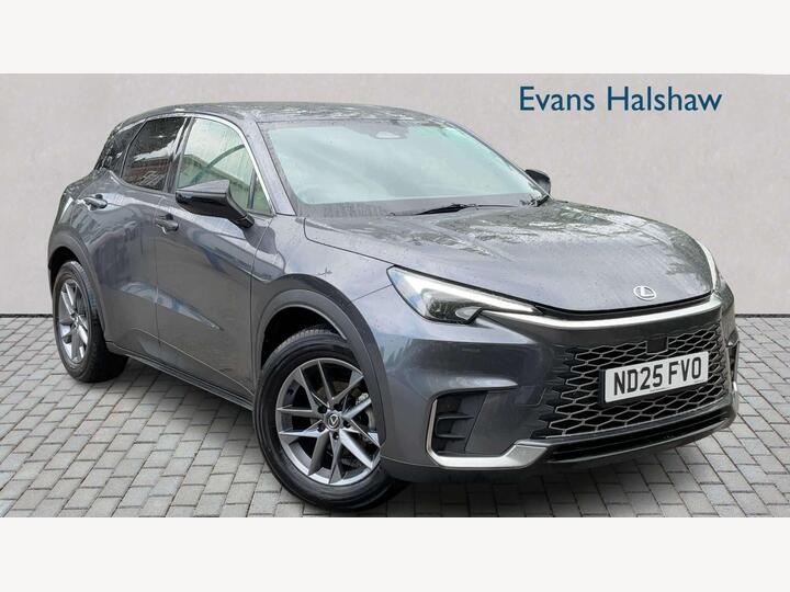 Lexus LBX 1.5 VVT-iE Premium E-CVT Euro 6 (s/s) 5dr