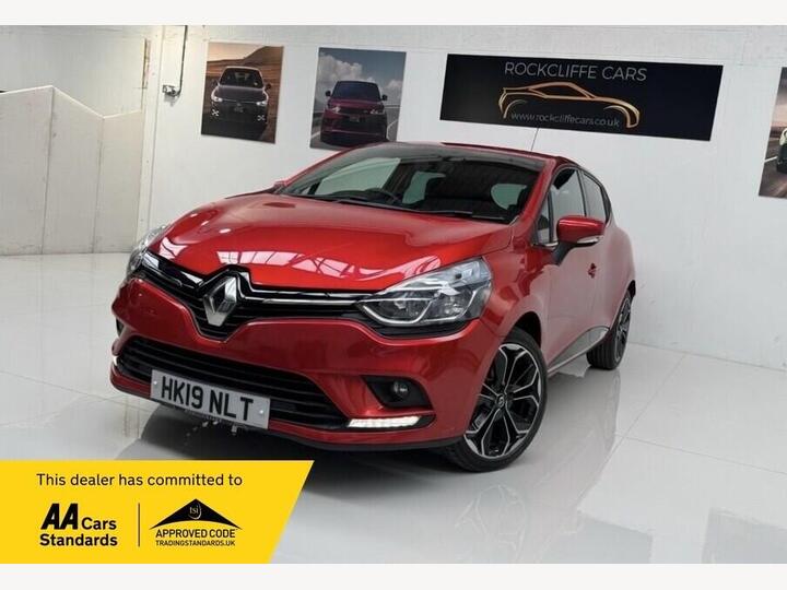 Renault CLIO 0.9 TCe Iconic Euro 6 (s/s) 5dr Renault CLIO 0.9 TCe Iconic Euro 6 (s/s) 5dr