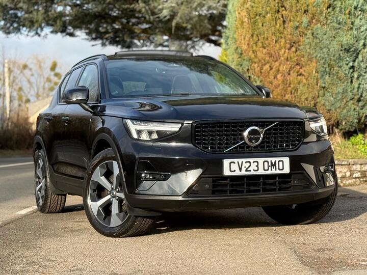 Volvo XC40 2.0 B4 MHEV Ultimate DCT Auto Euro 6 (s/s) 5dr