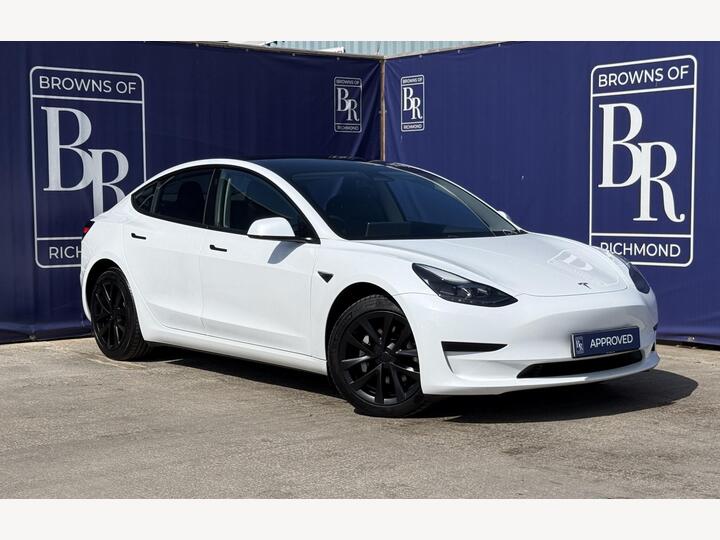 Tesla Model 3 Auto RWD 4dr
