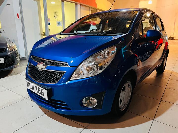 Chevrolet Spark 1.0i LS Euro 5 5dr Chevrolet Spark 1.0i LS Euro 5 5dr