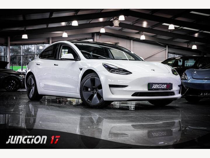 Tesla Model 3 Standard Range Plus Auto RWD 4dr