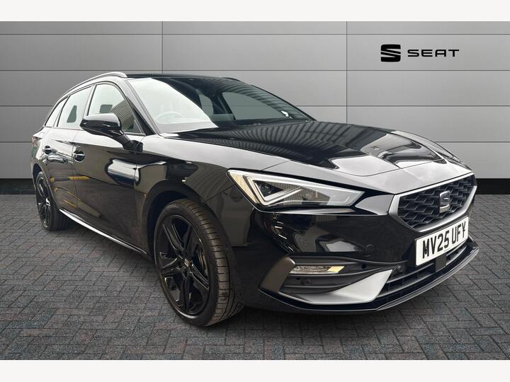 SEAT Leon 1.5 EHybrid 25.8kWh FR Black Edition DSG Euro 6 (s/s) 5dr