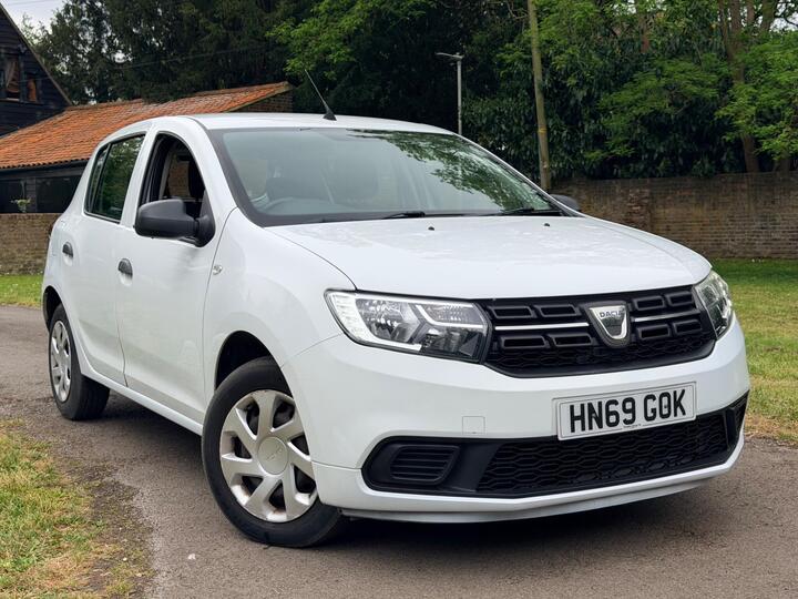 Dacia Sandero 0.9 TCe Essential Euro 6 (s/s) 5dr