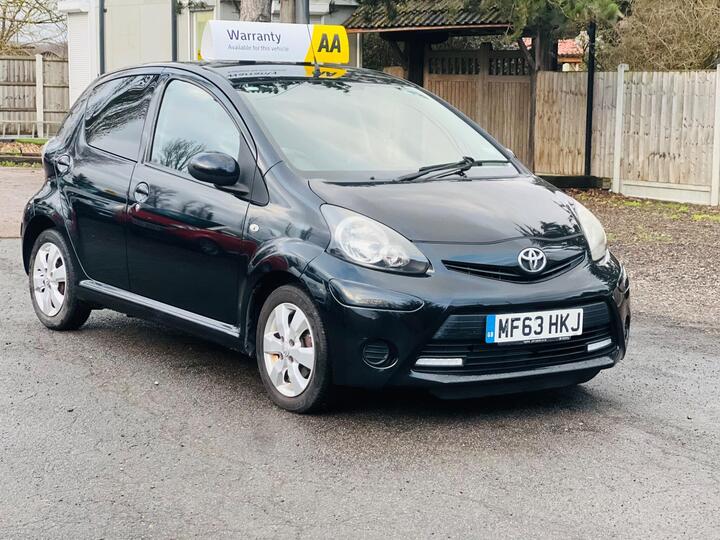 Toyota AYGO 1.0 VVT-i Euro 5 5dr