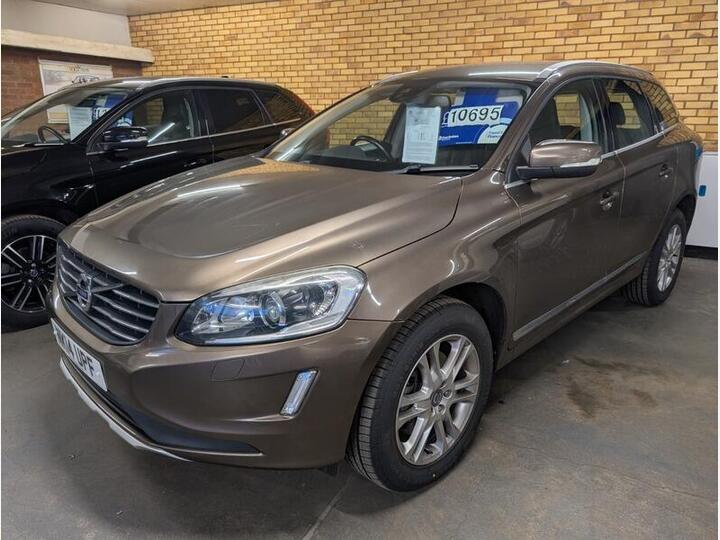 Volvo XC60 2.4 D5 SE Lux Nav AWD Euro 5 (s/s) 5dr
