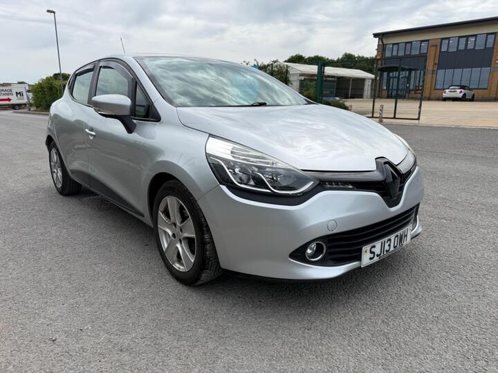 Renault Clio 1.2 16V Expression + Euro 5 5dr Renault Clio 1.2 16V Expression + Euro 5 5dr