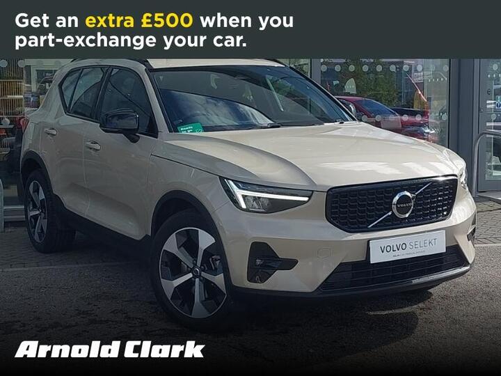 Volvo XC40 2.0 B3 MHEV Plus Dark DCT Auto Euro 6 (s/s) 5dr