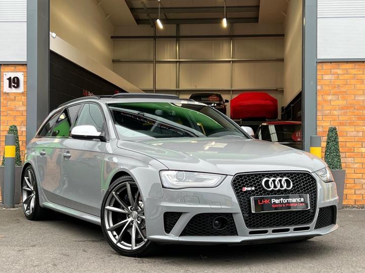 Audi RS4 4.2 FSI V8 S Tronic Quattro Euro 5 5dr