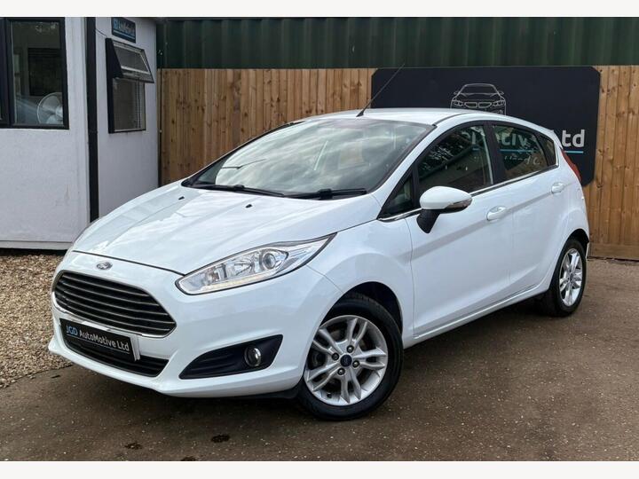 Ford Fiesta 1.25 Zetec Euro 6 5dr