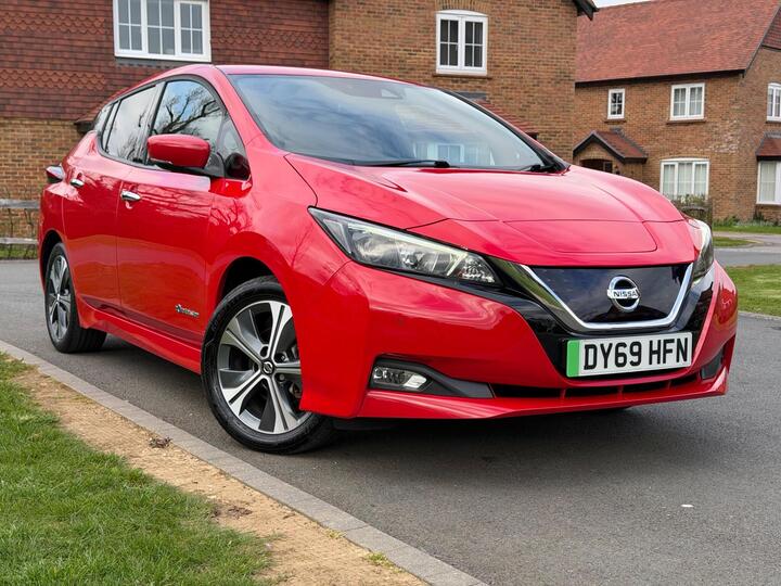 Nissan Leaf 40kWh N-Connecta Auto 5dr