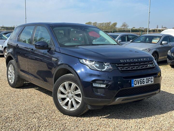 Land Rover Discovery Sport 2.0 TD4 SE Tech Auto 4WD Euro 6 (s/s) 5dr Land Rover Discovery Sport 2.0 TD4 SE Tech Auto 4WD Euro 6 (s/s) 5dr