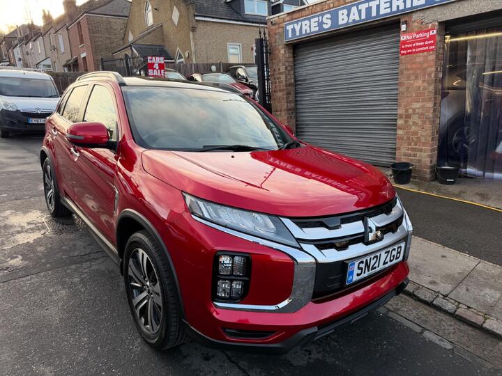 Mitsubishi ASX 2.0 MIVEC Exceed CVT 4WD Euro 6 (s/s) 5dr Mitsubishi ASX 2.0 MIVEC Exceed CVT 4WD Euro 6 (s/s) 5dr