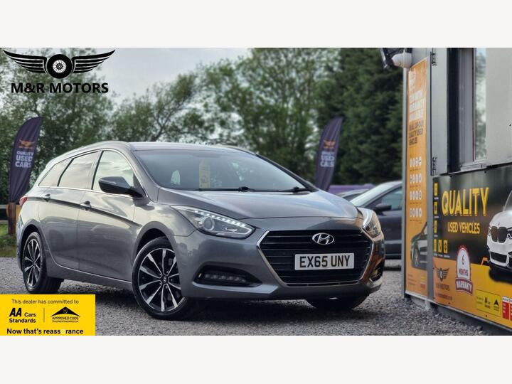 Hyundai I40 1.7 CRDi Blue Drive SE Nav Tourer DCT Euro 6 (s/s) 5dr Hyundai I40 1.7 CRDi Blue Drive SE Nav Tourer DCT Euro 6 (s/s) 5dr