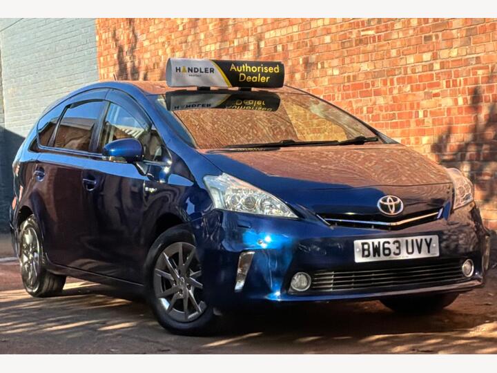 Toyota Prius+ 1.8 VVT-h Icon CVT Euro 5 (s/s) 5dr Toyota Prius+ 1.8 VVT-h Icon CVT Euro 5 (s/s) 5dr