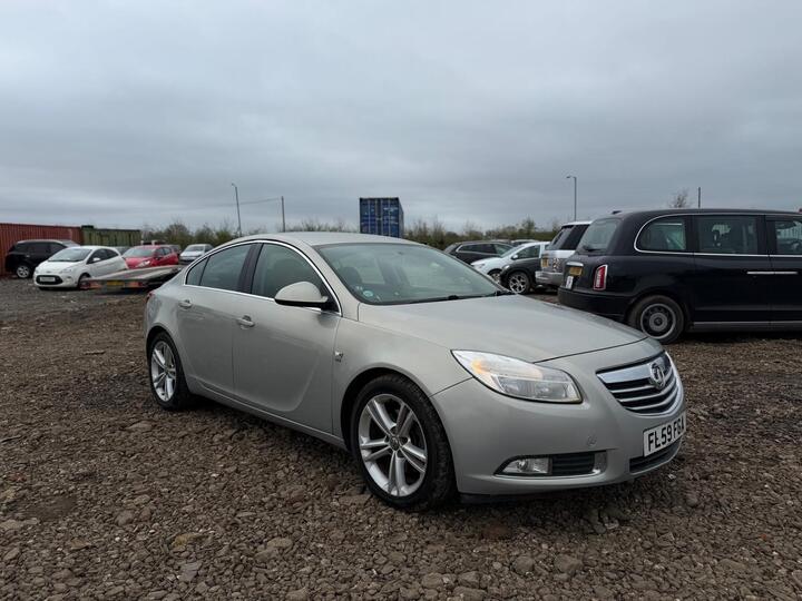 Vauxhall Insignia 2.0 CDTi SRi Nav Auto Euro 5 4dr Vauxhall Insignia 2.0 CDTi SRi Nav Auto Euro 5 4dr