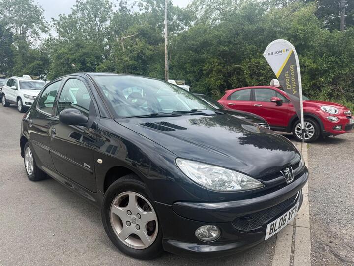Peugeot 206 1.4 Verve 5dr Peugeot 206 1.4 Verve 5dr