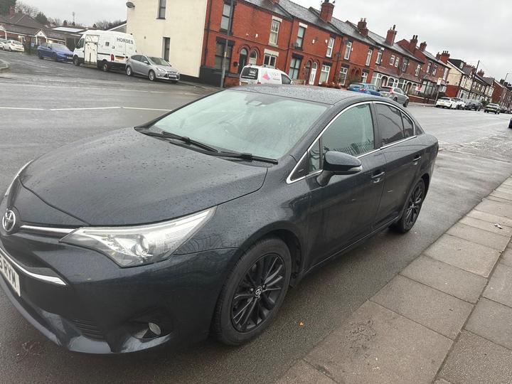 Toyota Avensis 1.8 V-Matic Business Edition Euro 6 4dr